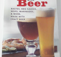 Grilling with Beer (Lucy Saunders), 218 sidor, 2006
